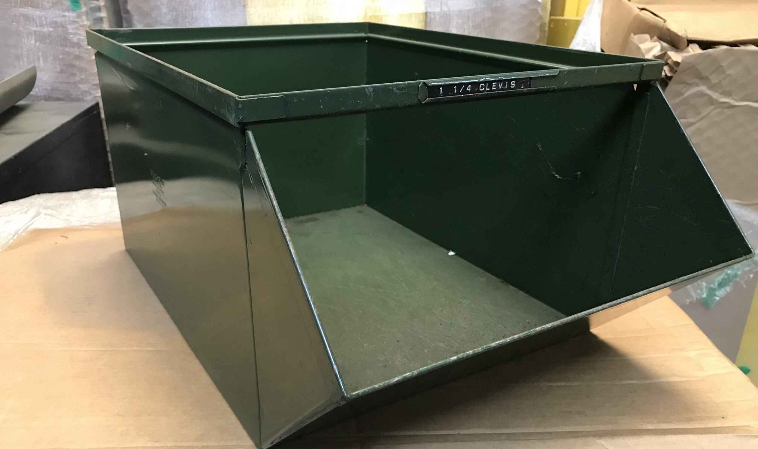 Industrial Automotive Rigid Sheet Metal Steel Bins and Containers