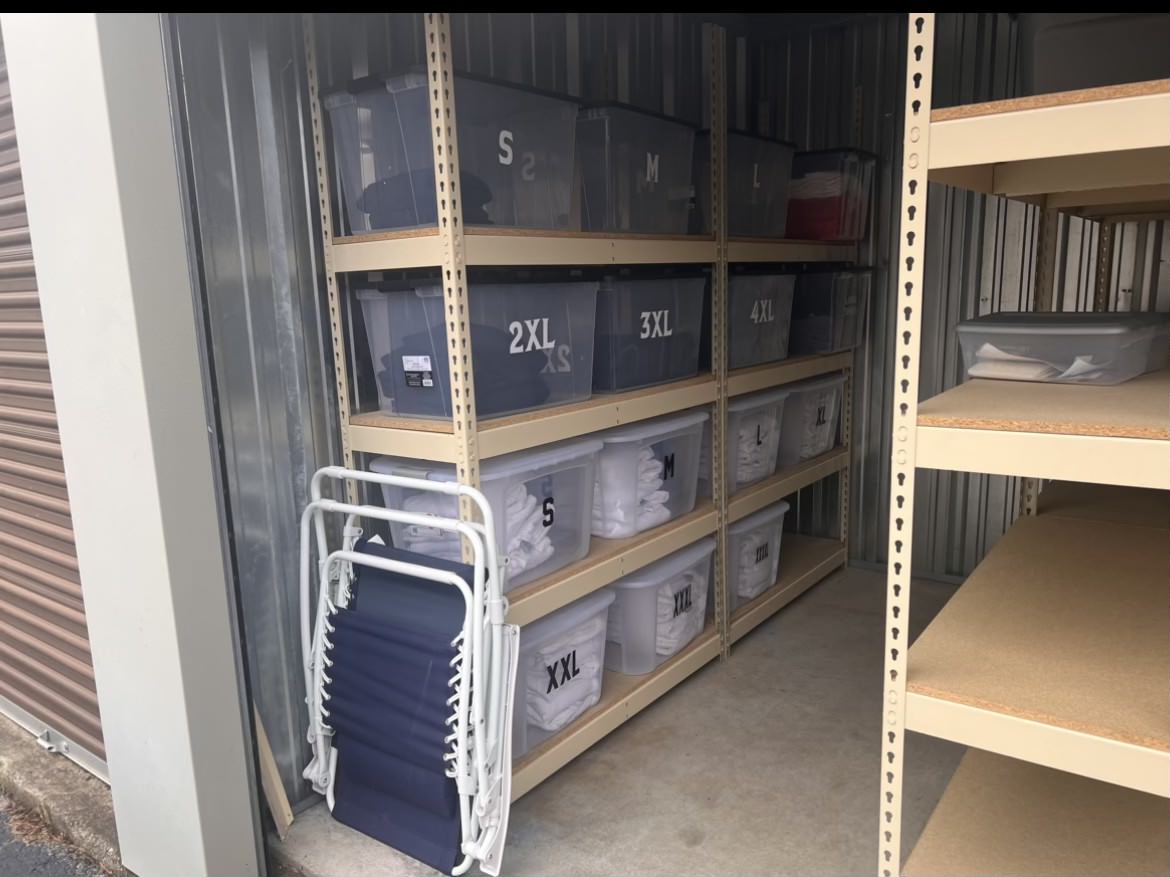 T shirt on sale business storage