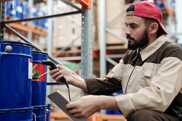 scanning inventory into warehouse